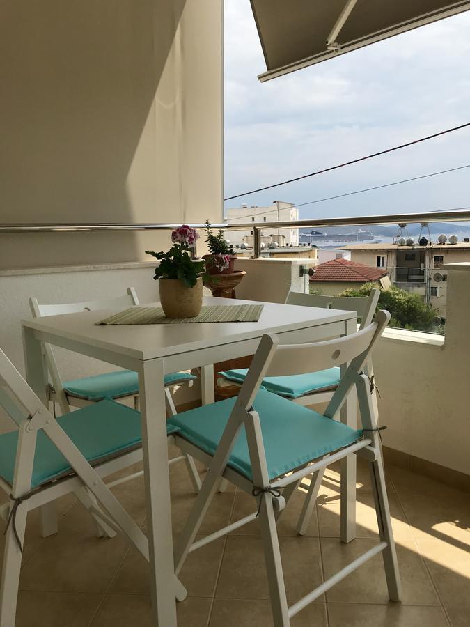 Central City Apartment Sarandë Esterno foto